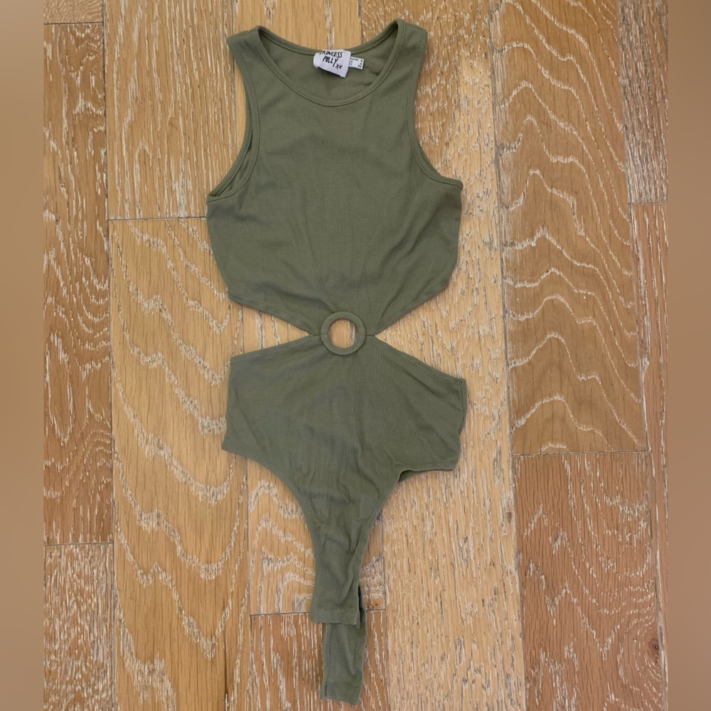 Green Princess Polly Size 4 cut out sleeveless bodysuit
